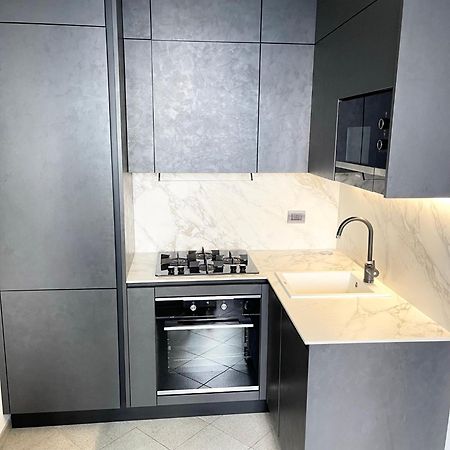 Bilocale Zona Navigli Apartamento Milão Exterior foto