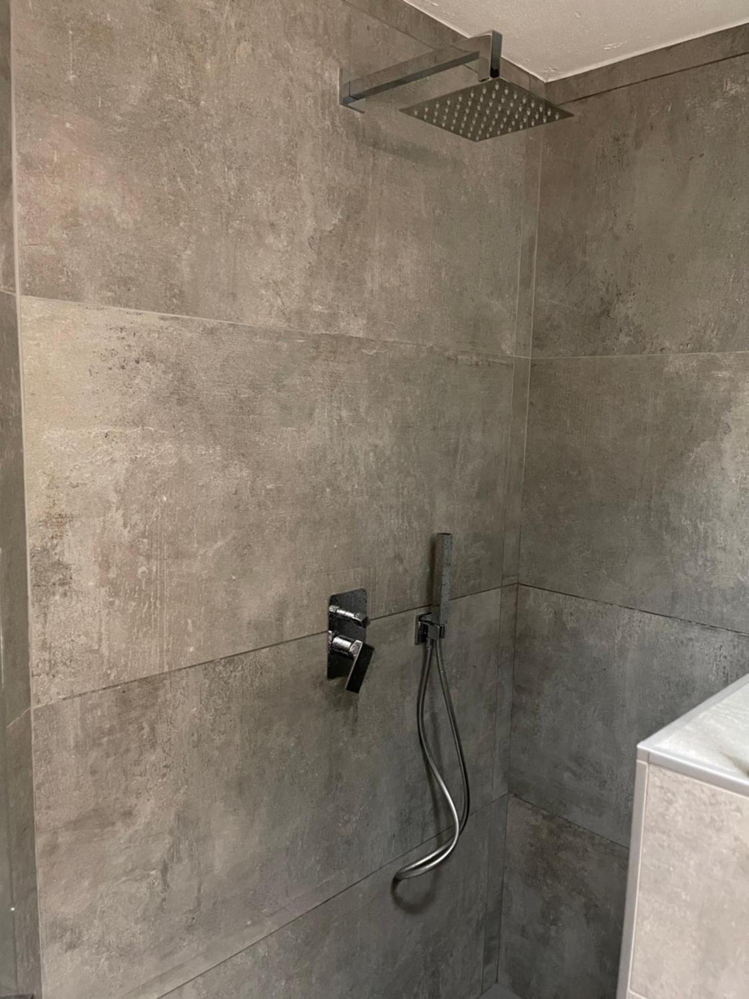 Bilocale Zona Navigli Apartamento Milão Exterior foto