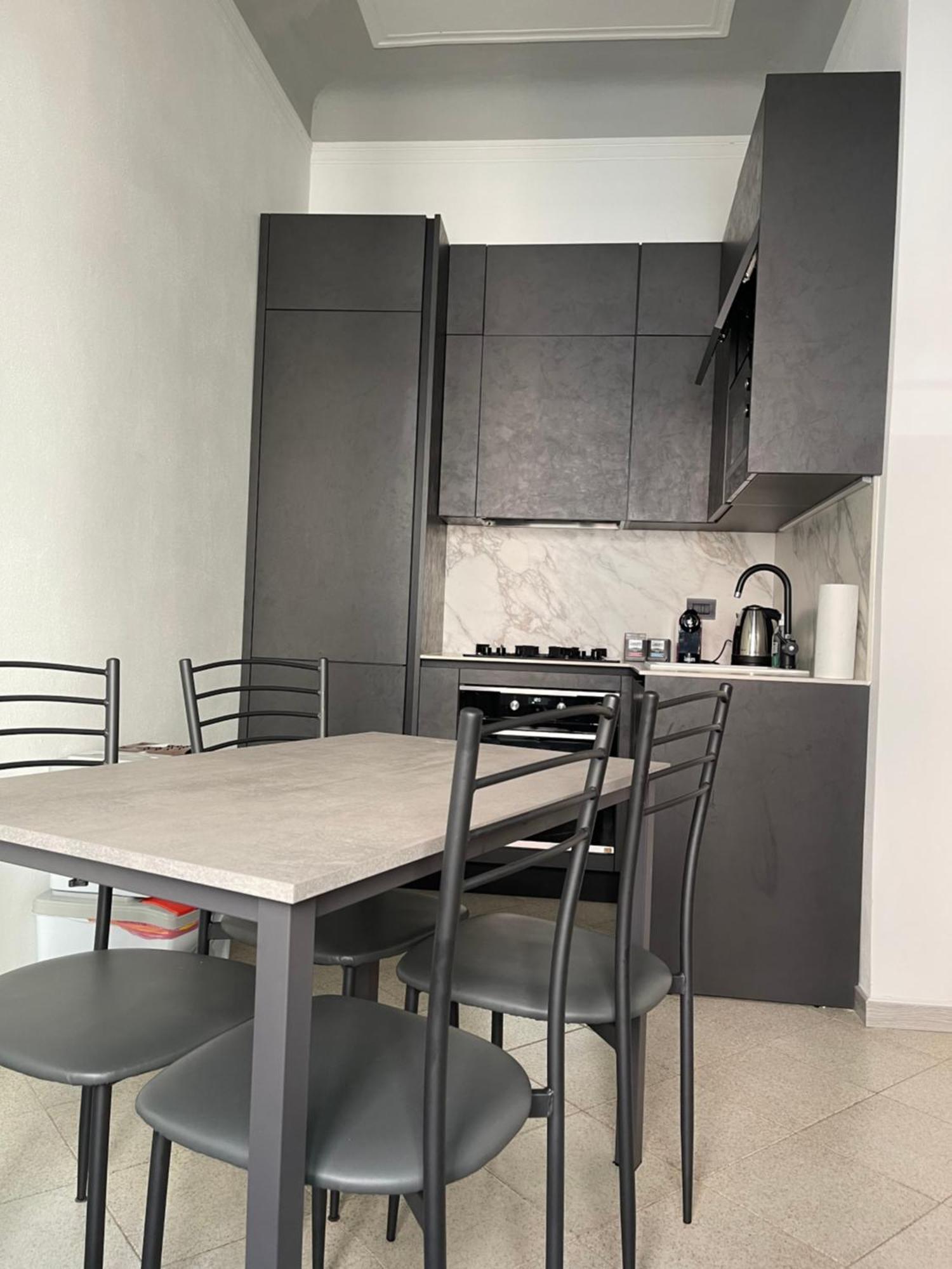 Bilocale Zona Navigli Apartamento Milão Exterior foto