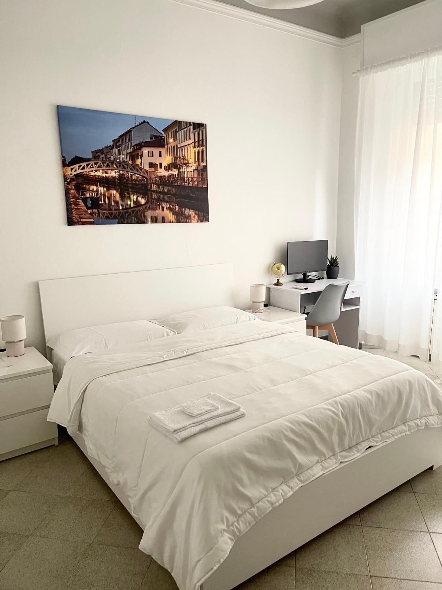 Bilocale Zona Navigli Apartamento Milão Exterior foto